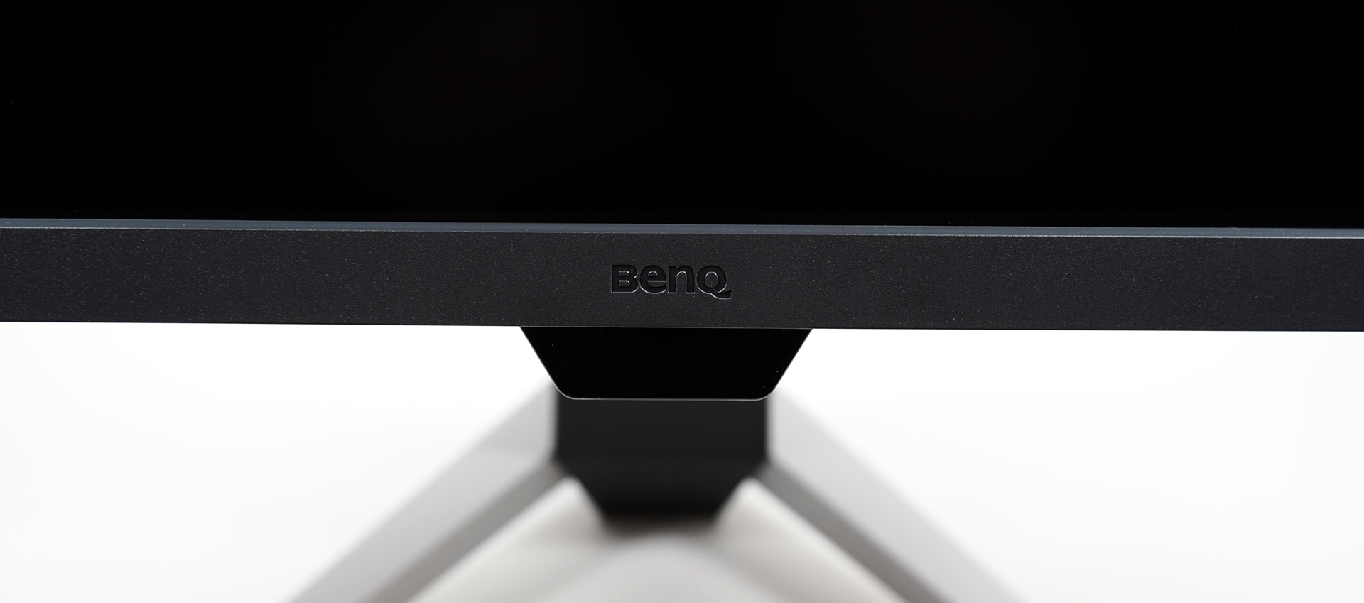 BenQ-EX2710-Test-Design-3-e1606756127724